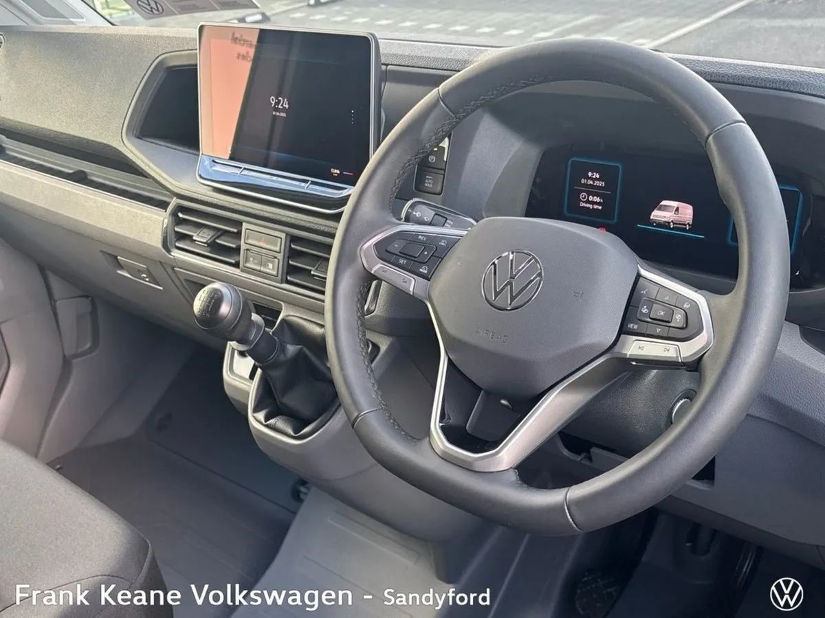 Volkswagen Crafter Highline LWB 140BHP M6F  apple - Image 2