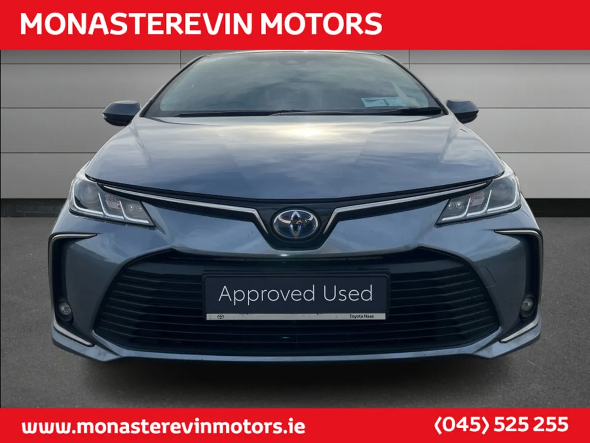 Toyota Corolla HYBRID LUNA SPORT 4DR - SAT NAV / H - Image 4