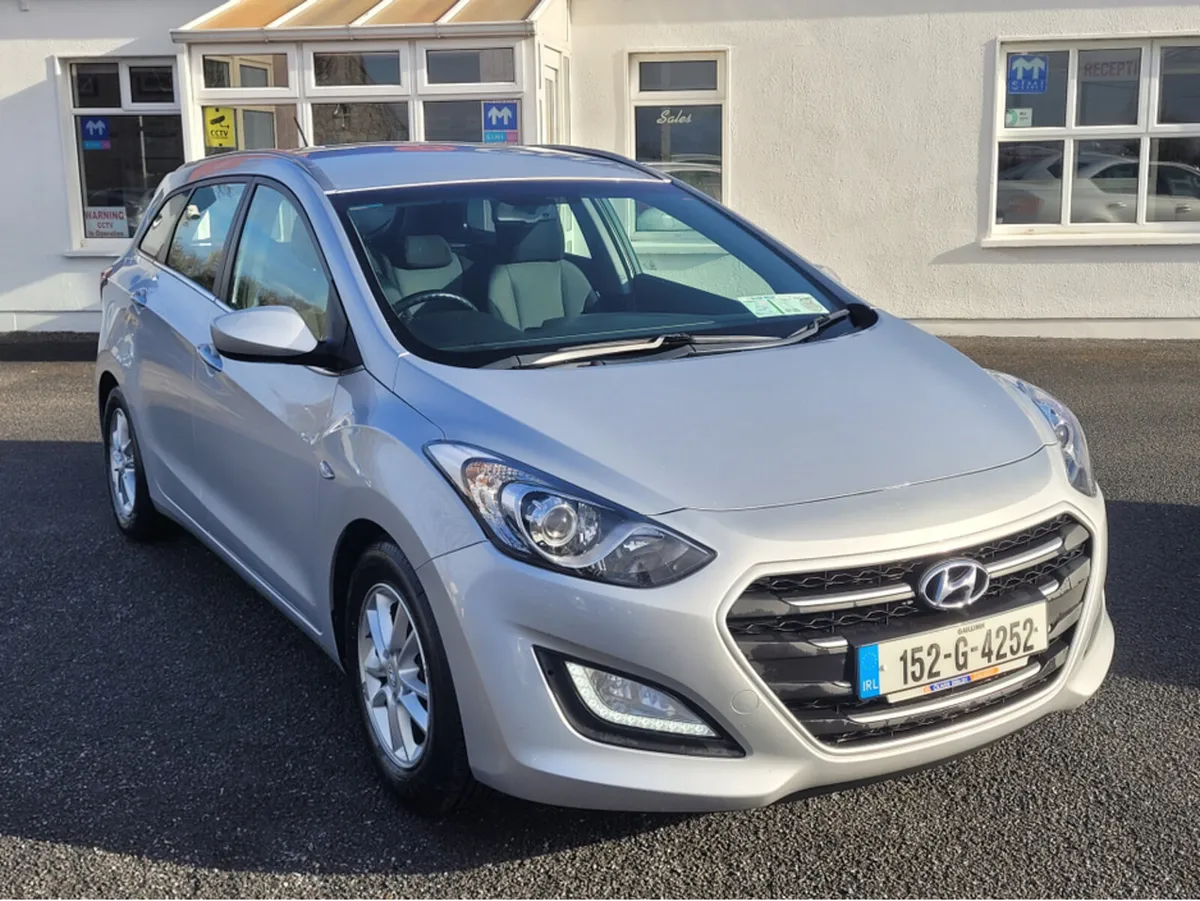 Hyundai i30 SE BLUE DRIVE 5DR - Image 2