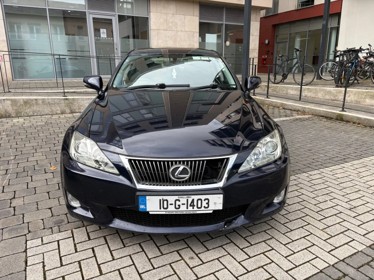 Lexus IS220D 2010 - Image 3