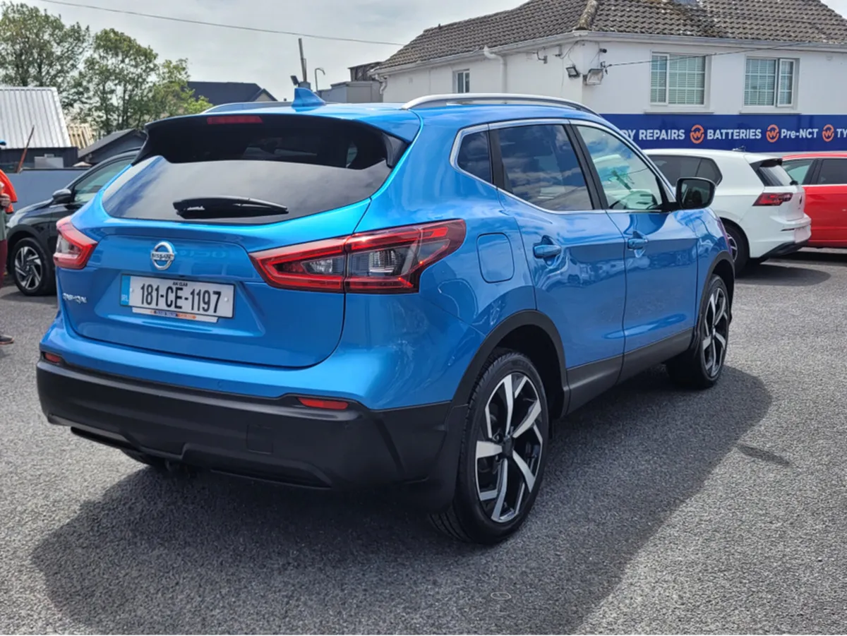 Nissan Qashqai 1.5 DSL SV SS 18 4DR - Image 3