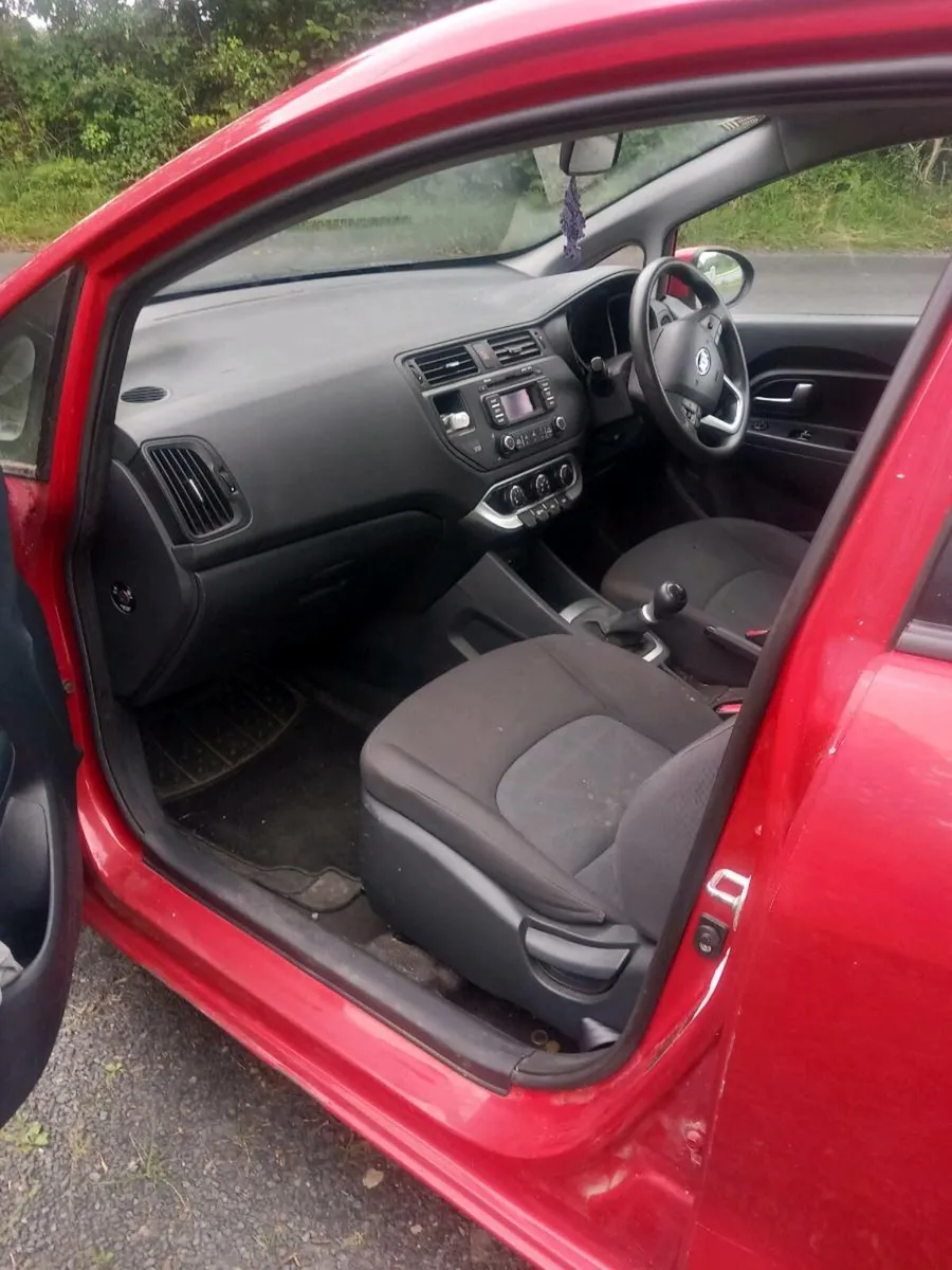 Kia Rio Car - Image 3