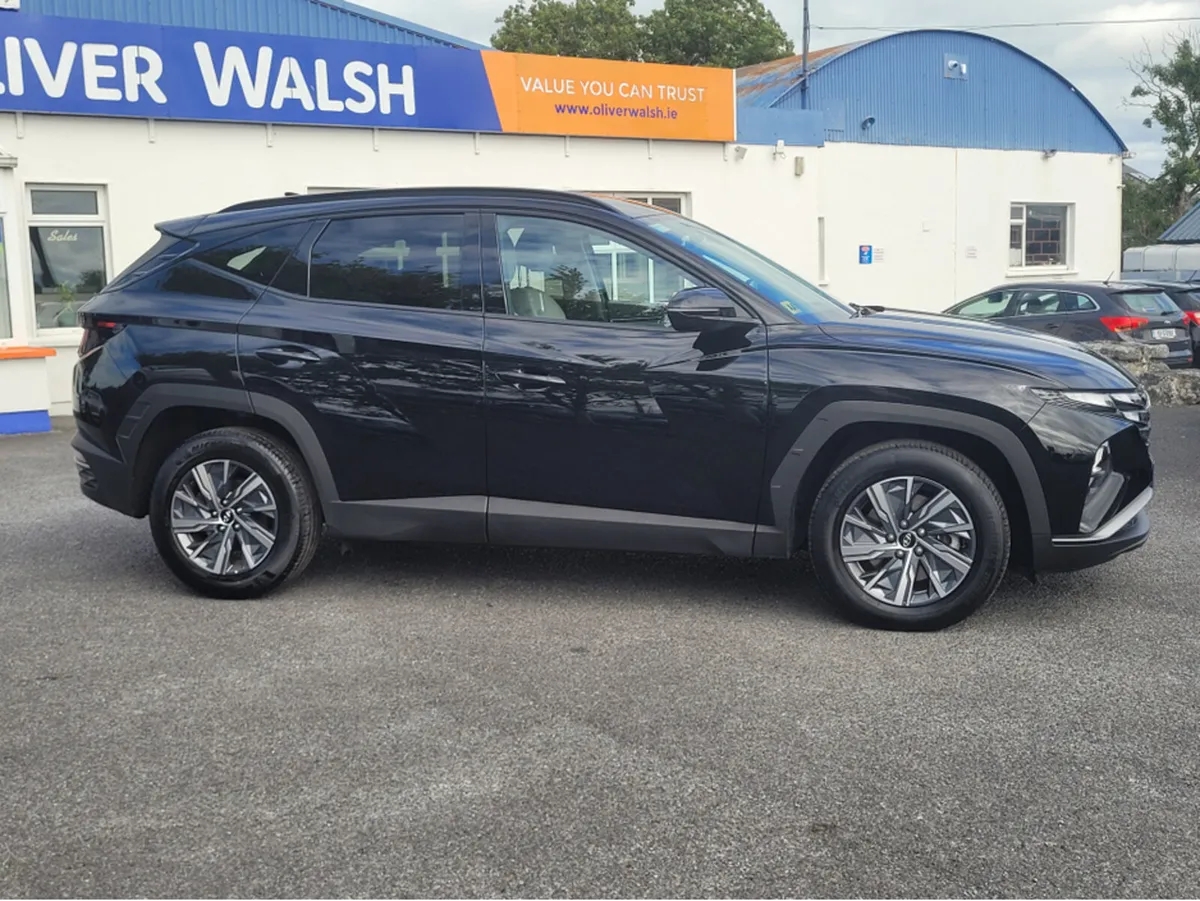 Hyundai Tucson EXECUTIVE HEV 5DR AUTO - Image 2