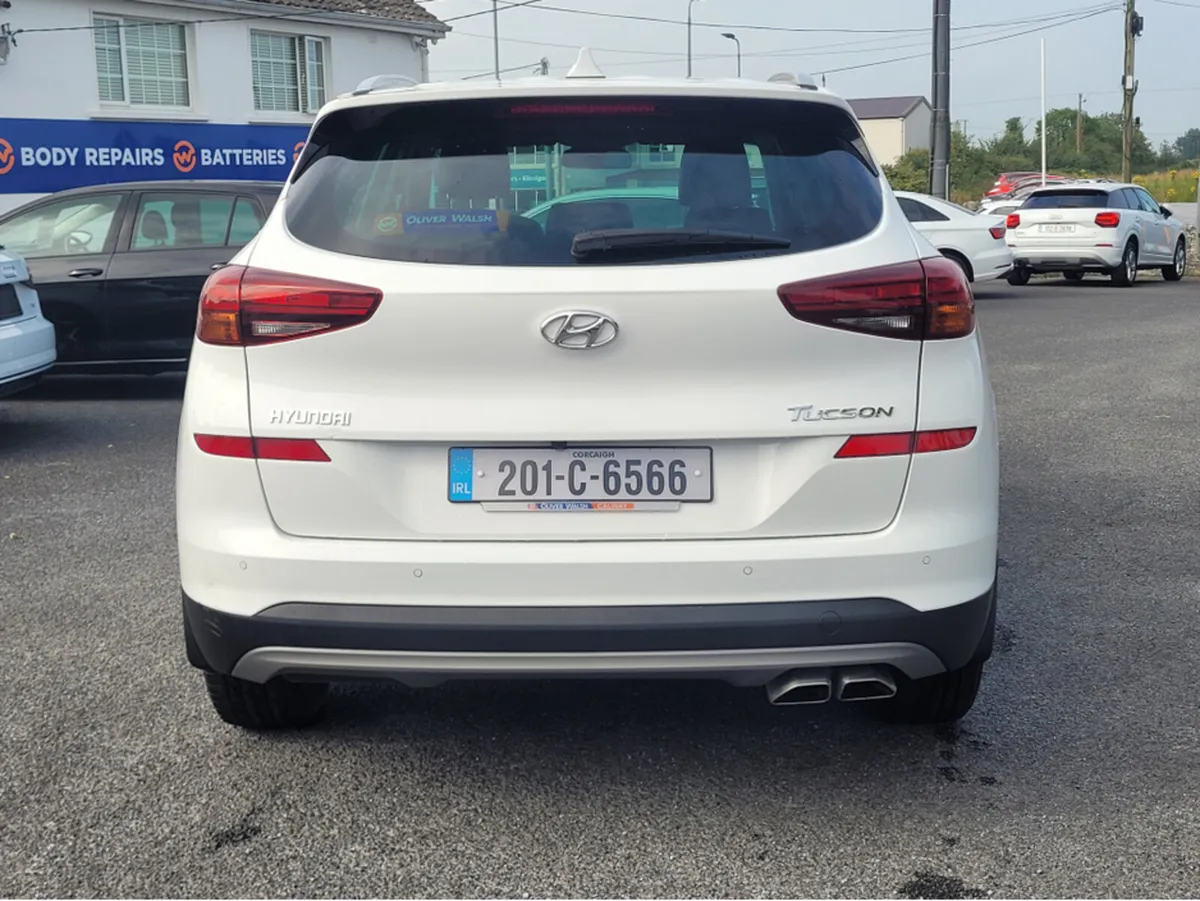 Hyundai Tucson IX35 EXECUTIVE 1.6 5DR DIESEL - Image 3