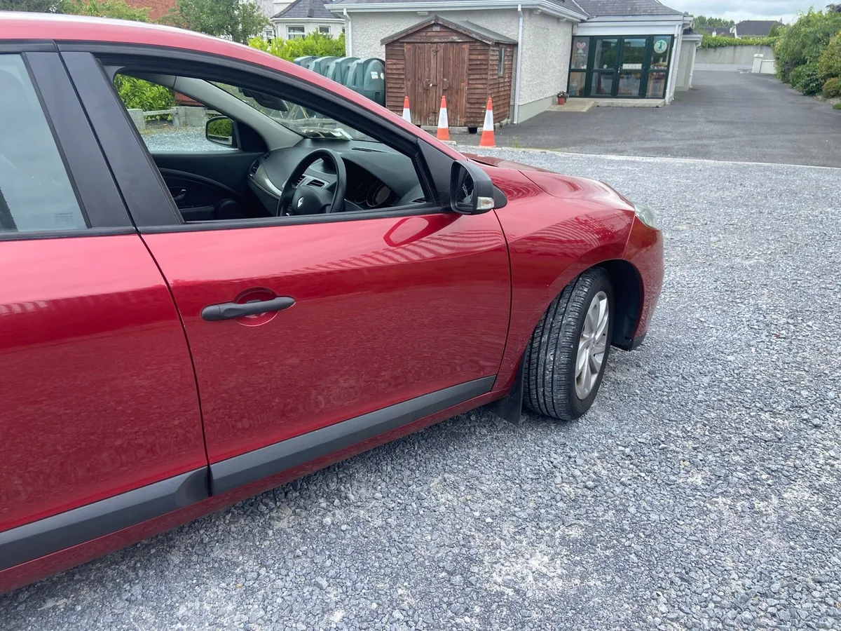 Very nice Renault MAGANE Diesel - Image 2