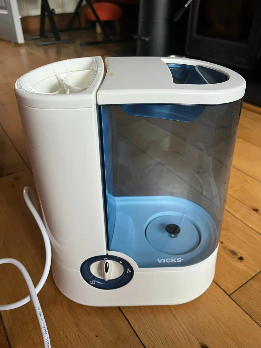 Warm mist Humidifier - Image 1