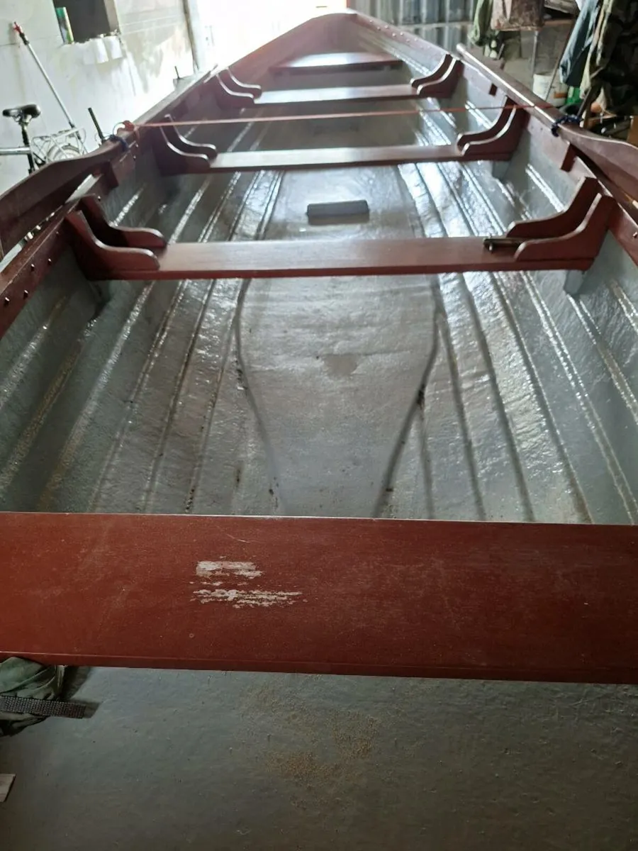 18ft fishingboat and trailer - Image 2