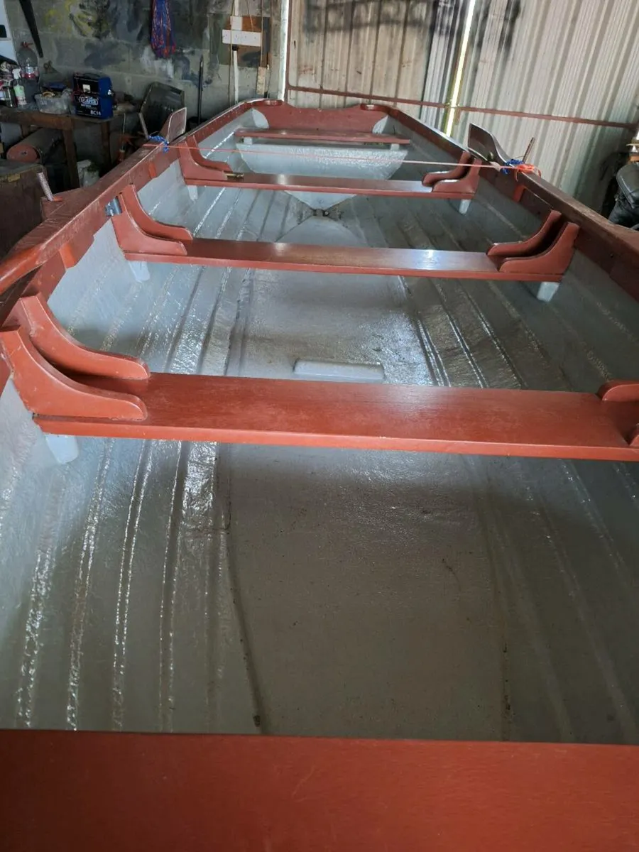 18ft fishingboat and trailer - Image 3