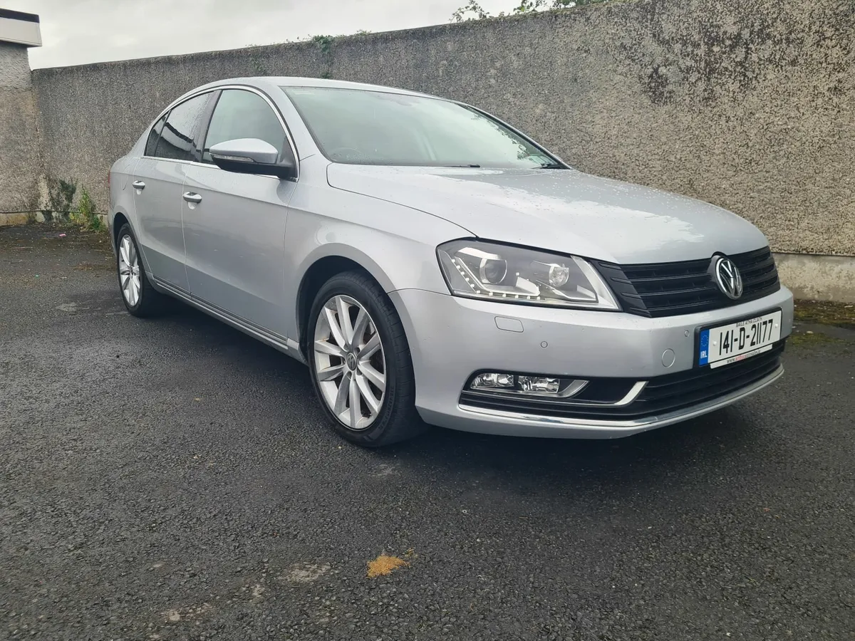 Volkswagen Passat 2014 Highline*New NCT* - Image 1