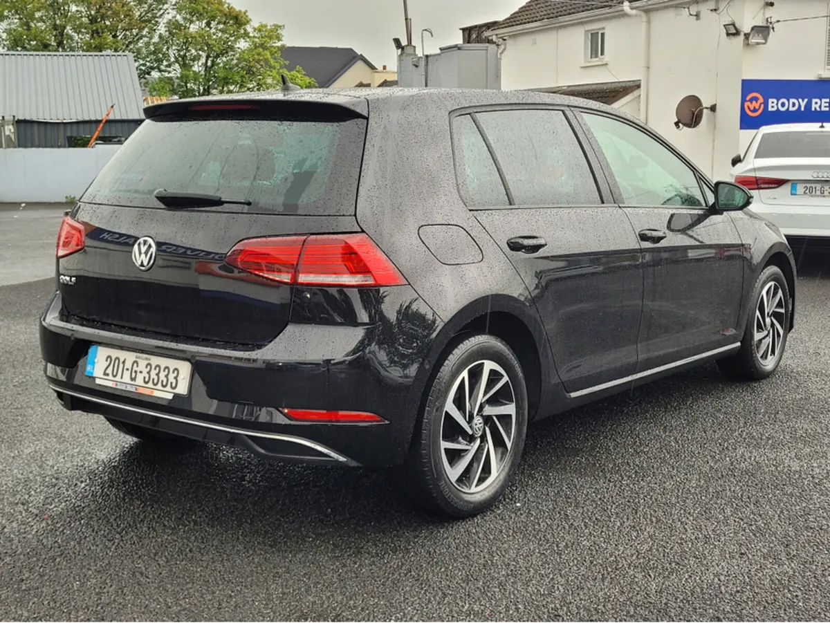 Volkswagen Golf 1.6 TDI MATCH 115PS 5DR - Image 4