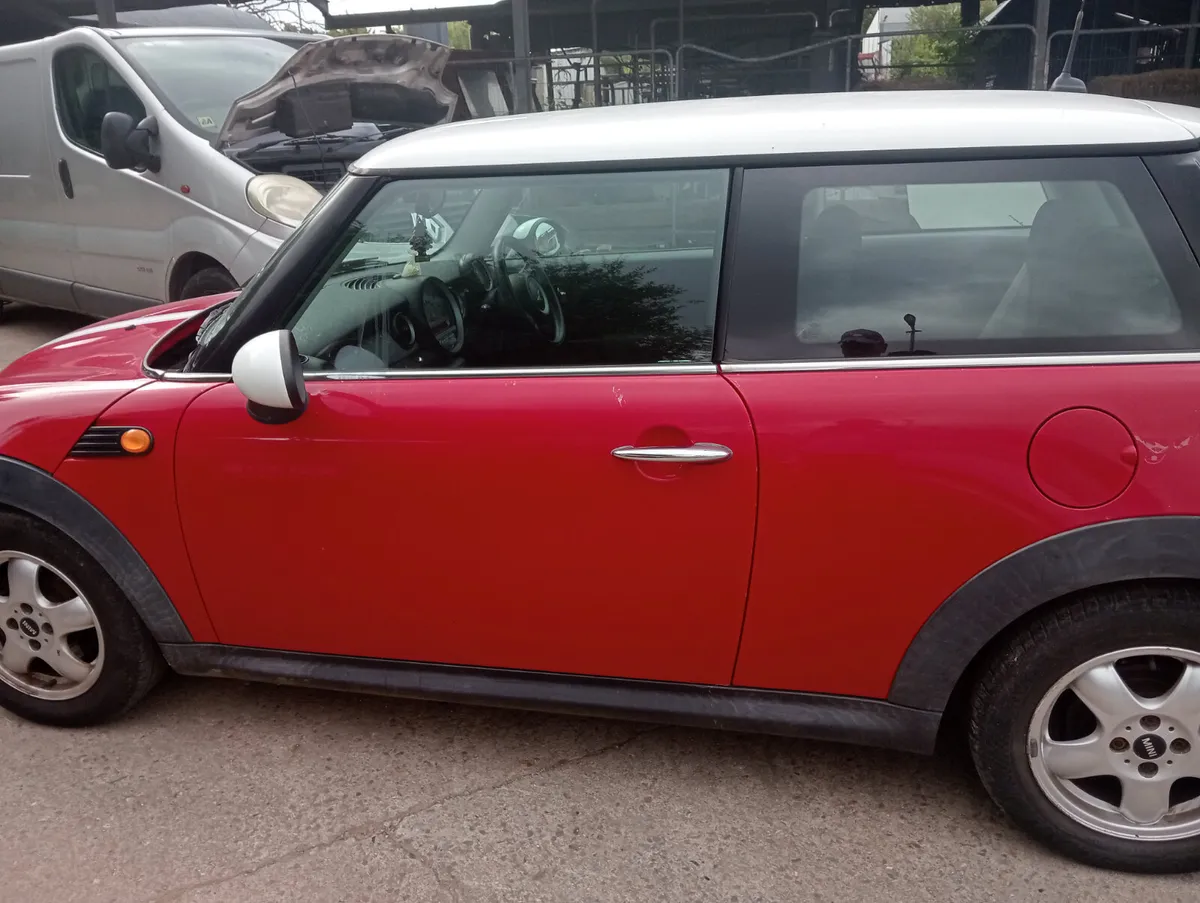 2010 mini 1.6d - Image 2