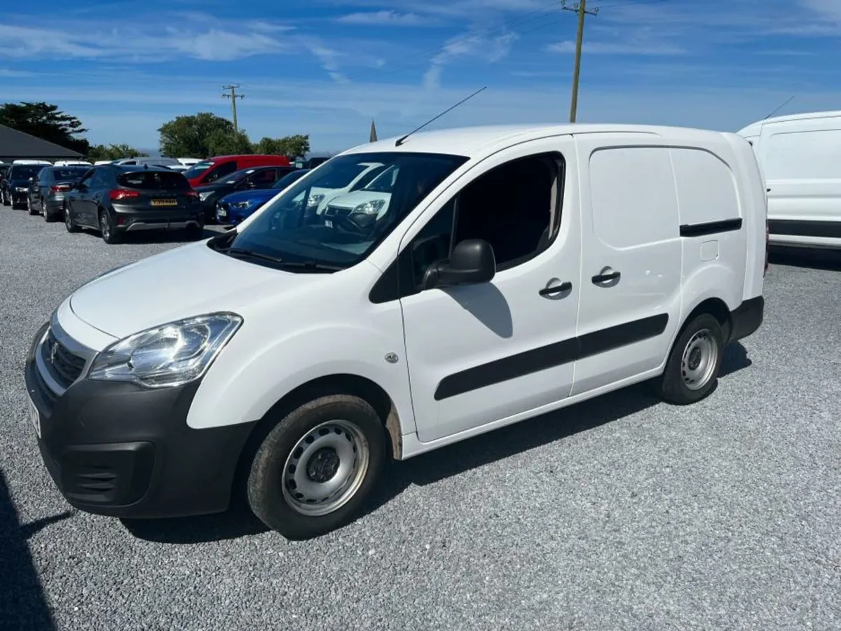 Peugeot Partner 850 PROFESSIONAL L2 HD - Image 2