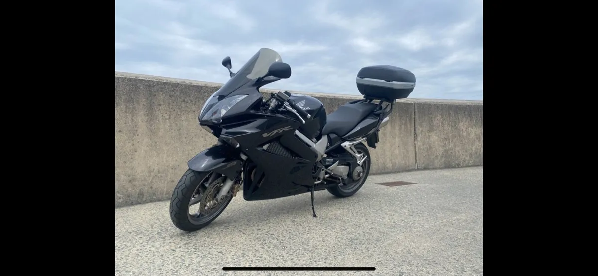Honda Vfr 800 - Image 1