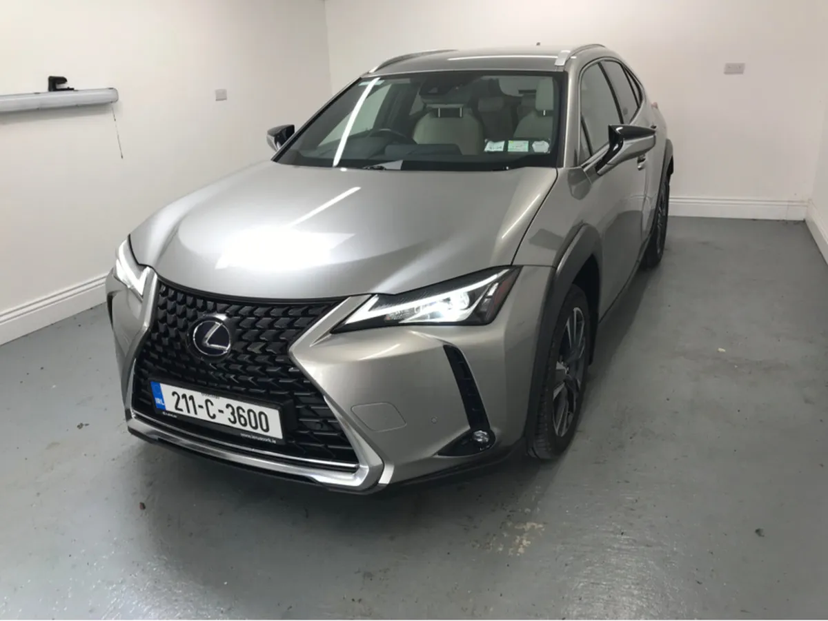 Lexus UX LUXURY FWD CAR PLAY ST 4DR AUTO - Image 3