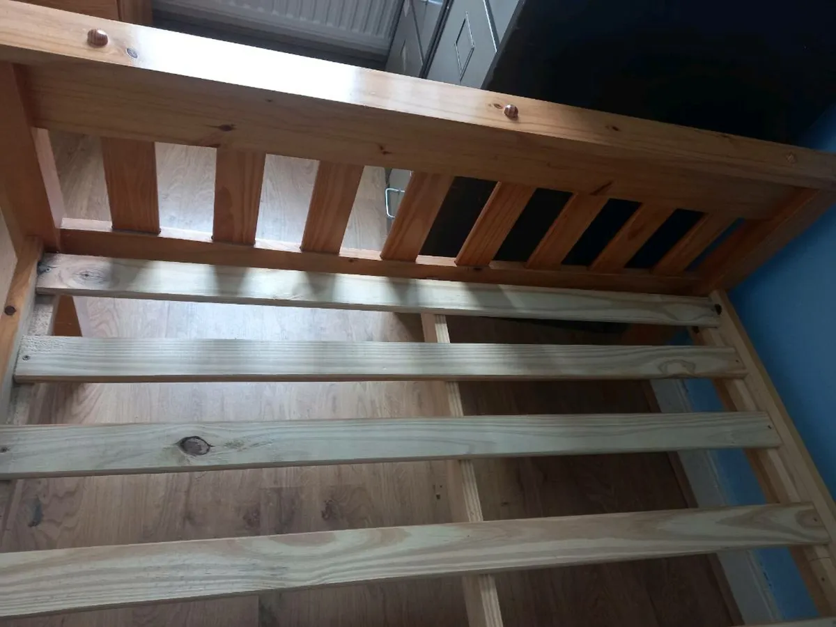Bed frame - Image 4
