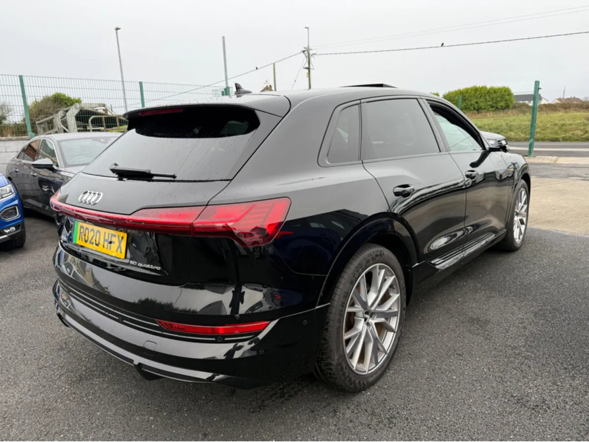 Audi e-tron LAUNCH EDITION 50 QUATTRO - Image 3