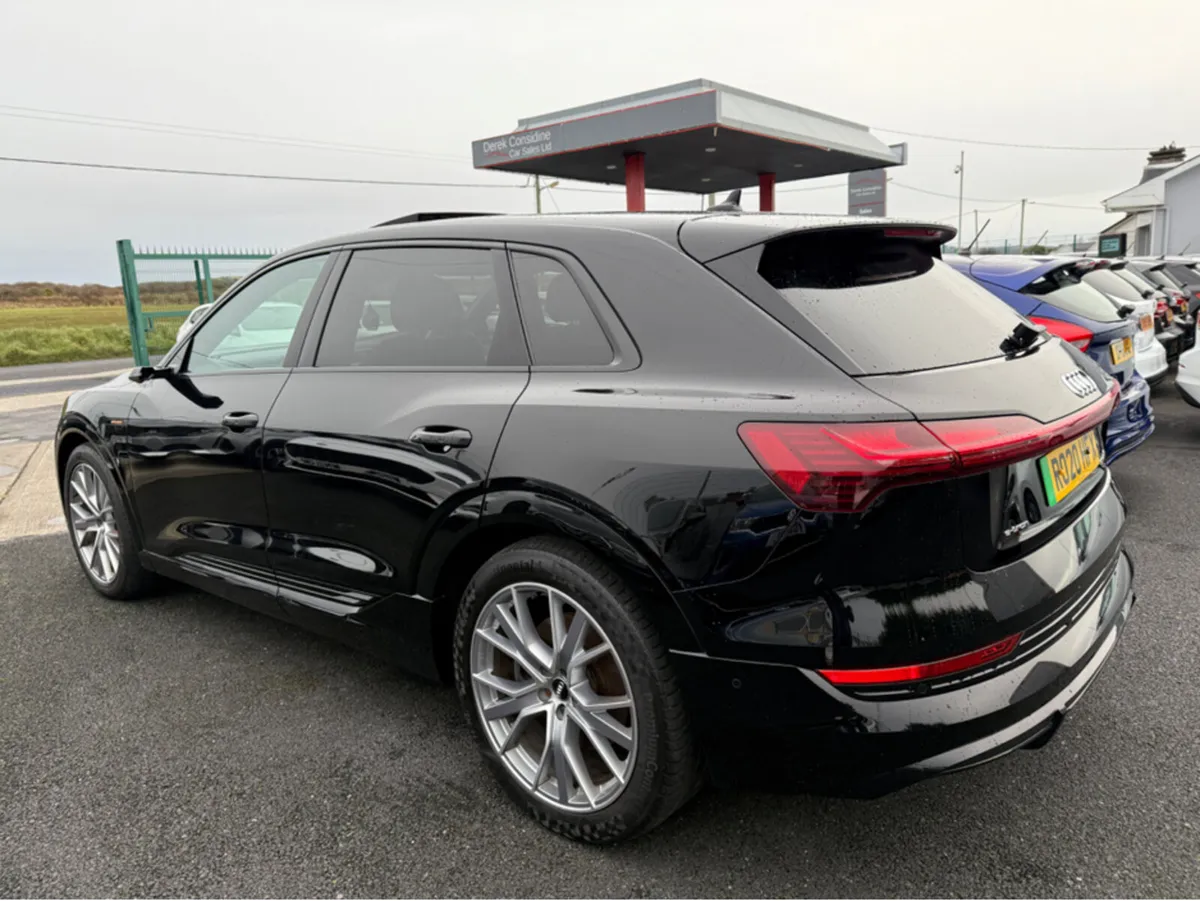Audi e-tron LAUNCH EDITION 50 QUATTRO - Image 4