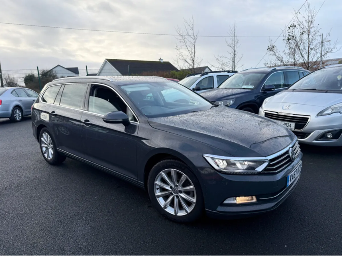 Volkswagen Passat SE BUSINESS TDI BLUEMOTION - Image 1