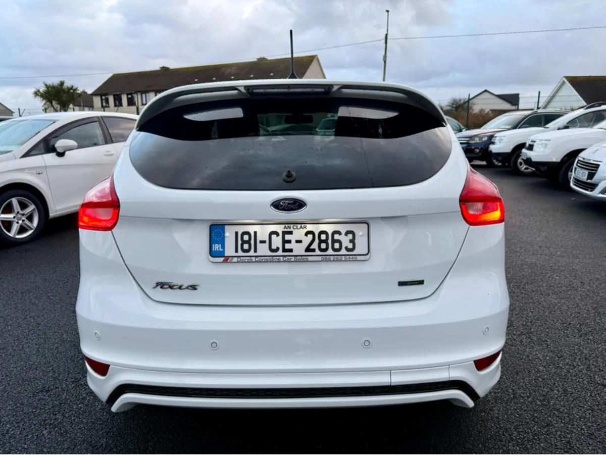 Ford Focus 1.0 ST-LINE X ECOBOOST 1 140PS 5DR T - Image 4