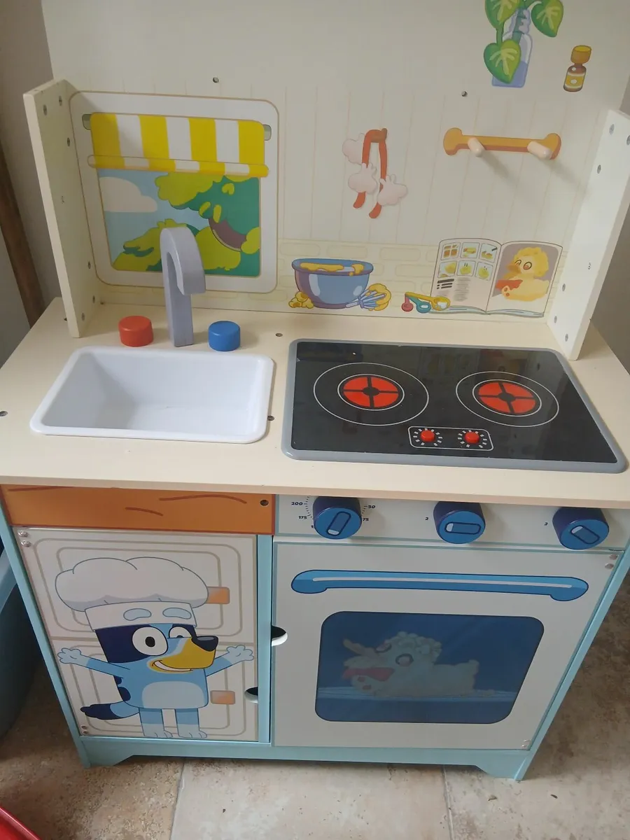Kids Bluey Kitchen - Image 1
