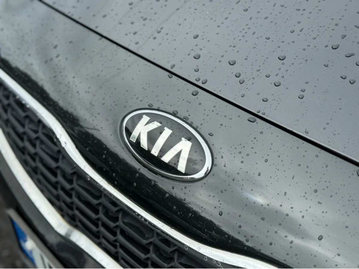 Kia Ceed 1.4 CRDI 1 5DR - Image 3