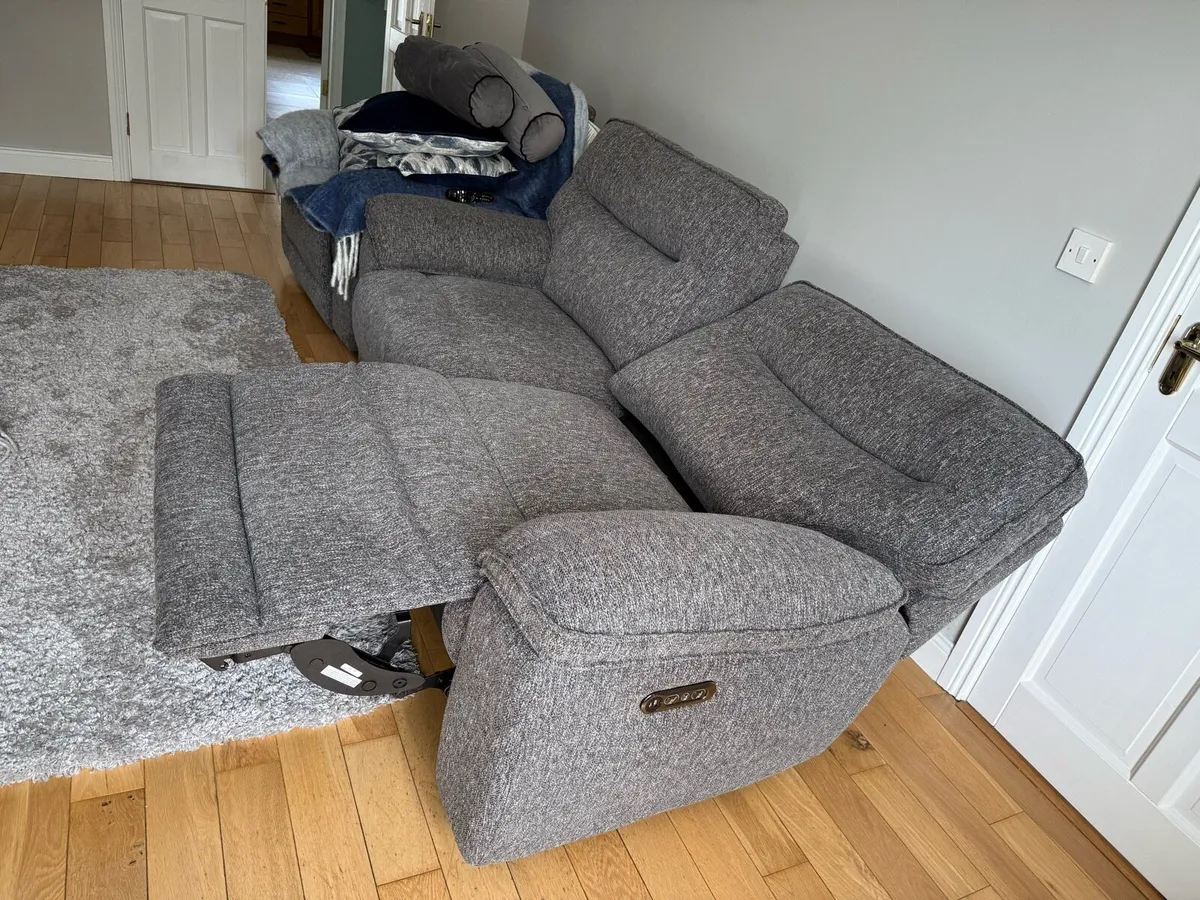 Suite of furniture - Image 3