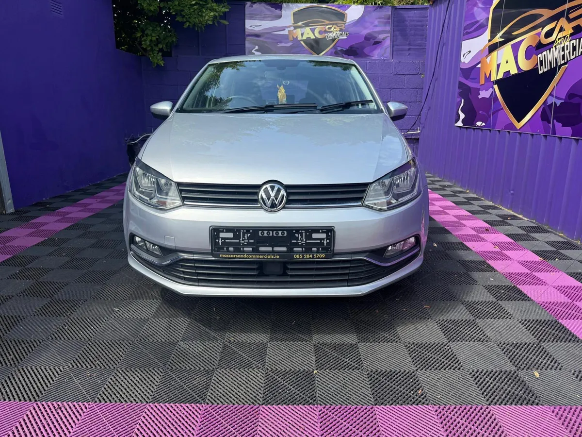 Volkswagen Polo 2015 automatic - Image 2
