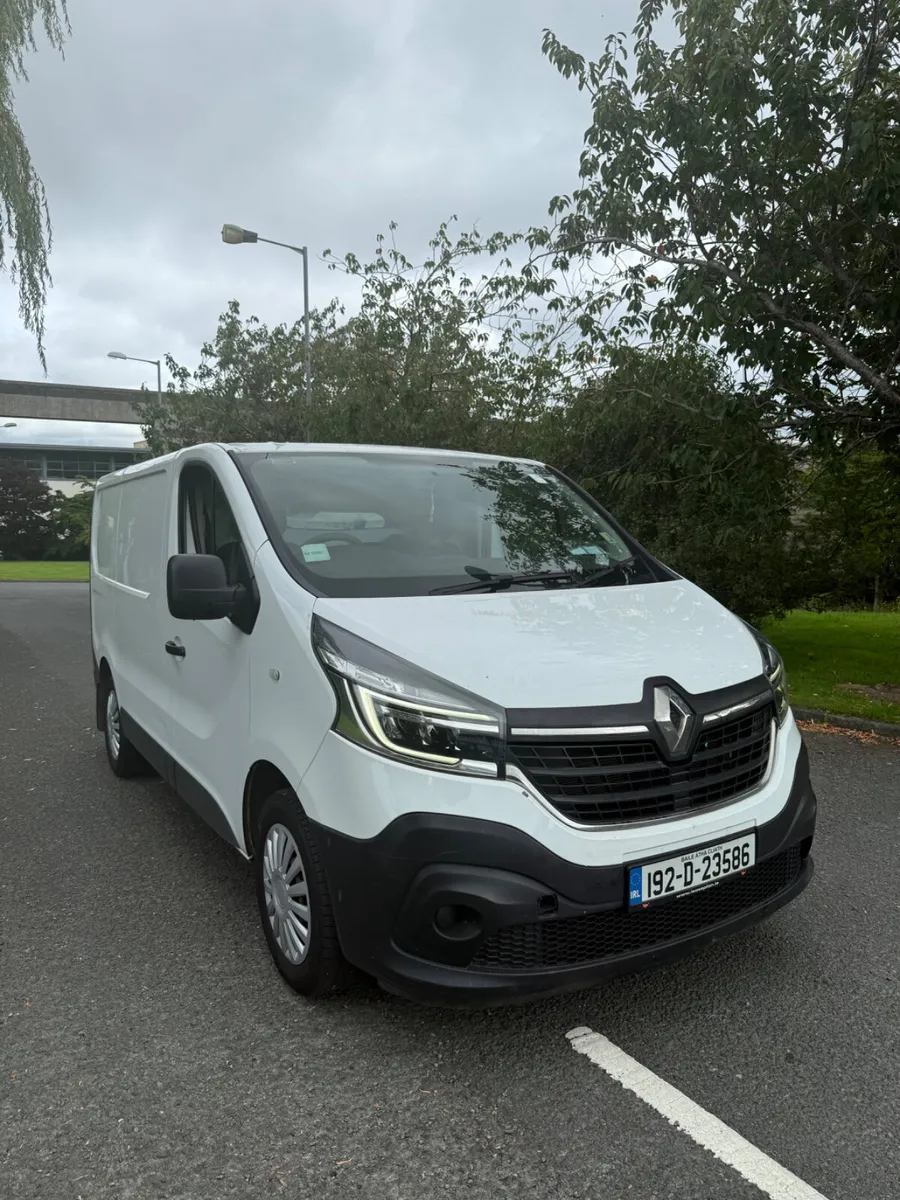 Renault Trafic 2019 LOW MILEAGE INCLUDES VAT - Image 3