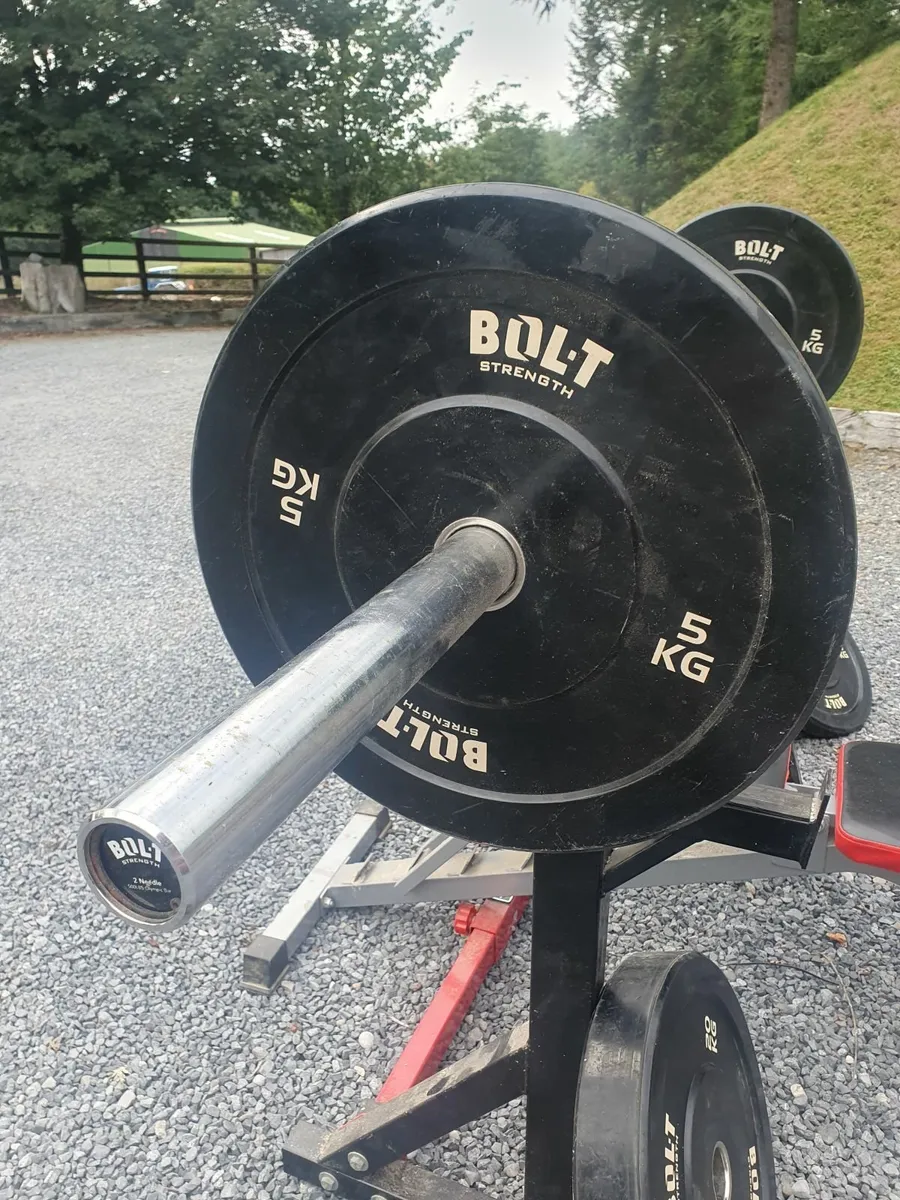 Weights bench, plus 20kg bar plus ... - Image 2