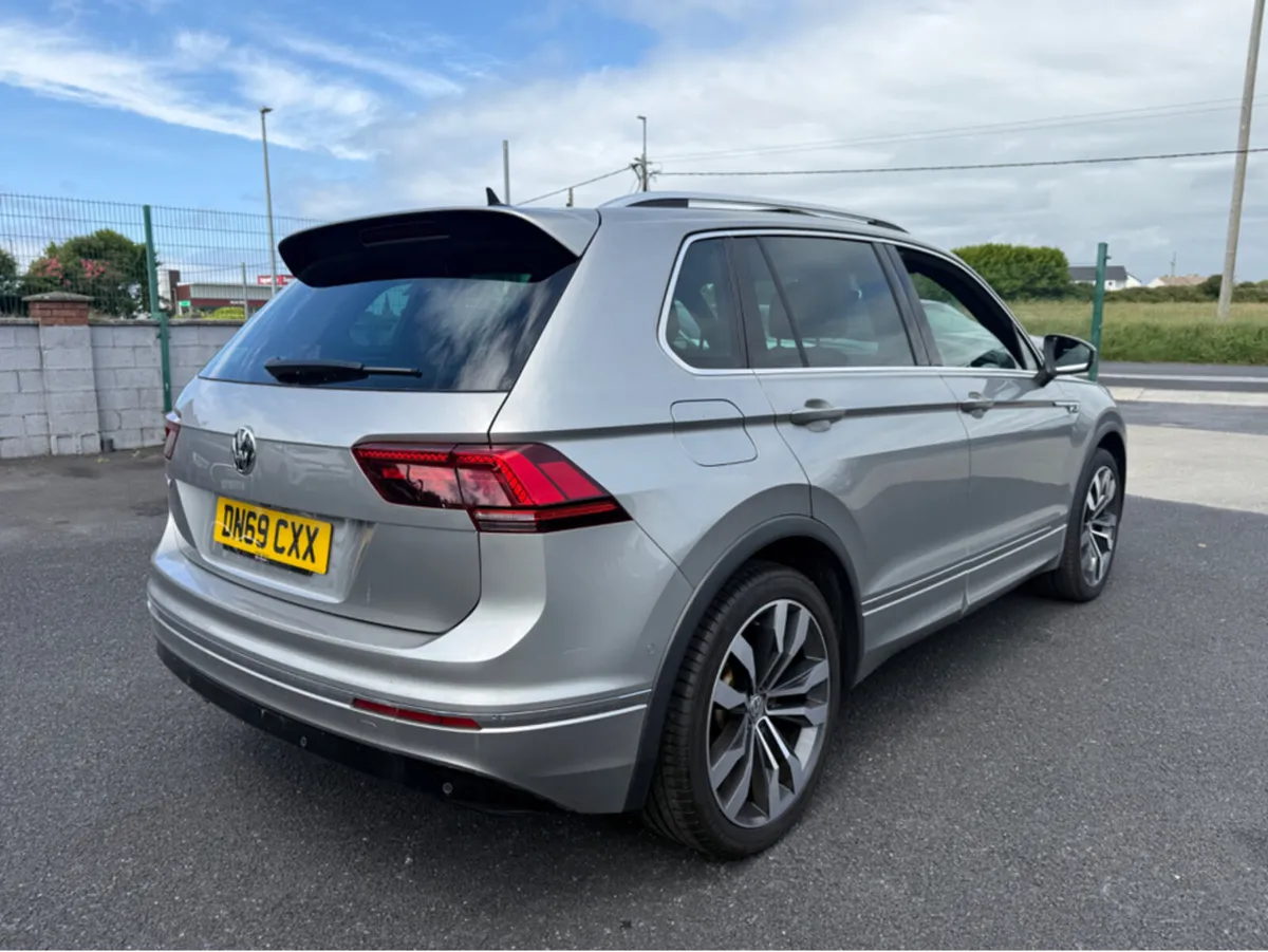 Volkswagen Tiguan TDI R-LINE - Image 4