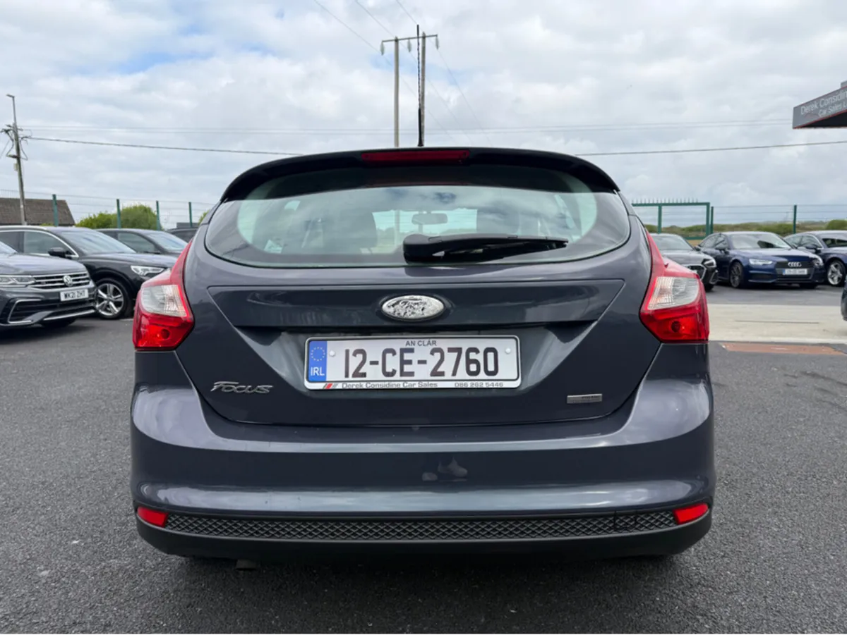Ford Focus 1.6 TDCI ZETEC 113BHP 5DR - Image 4