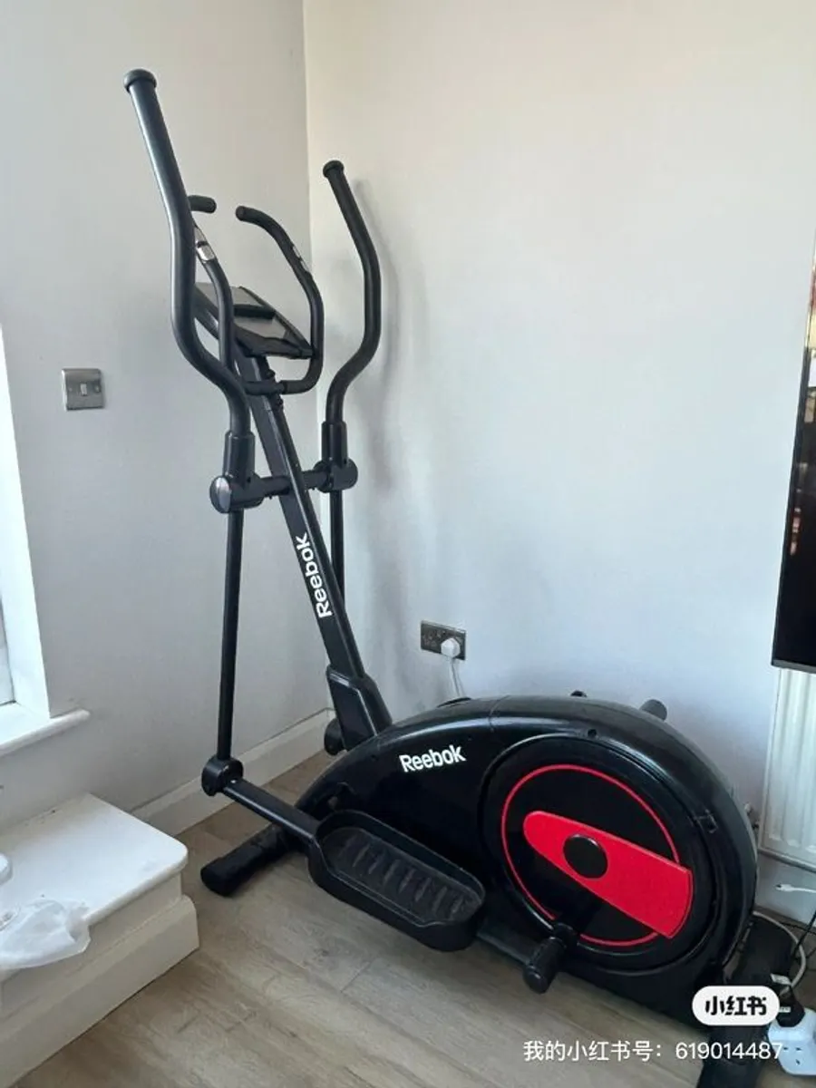 Reebok crosstrainer brand new!!! - Image 2