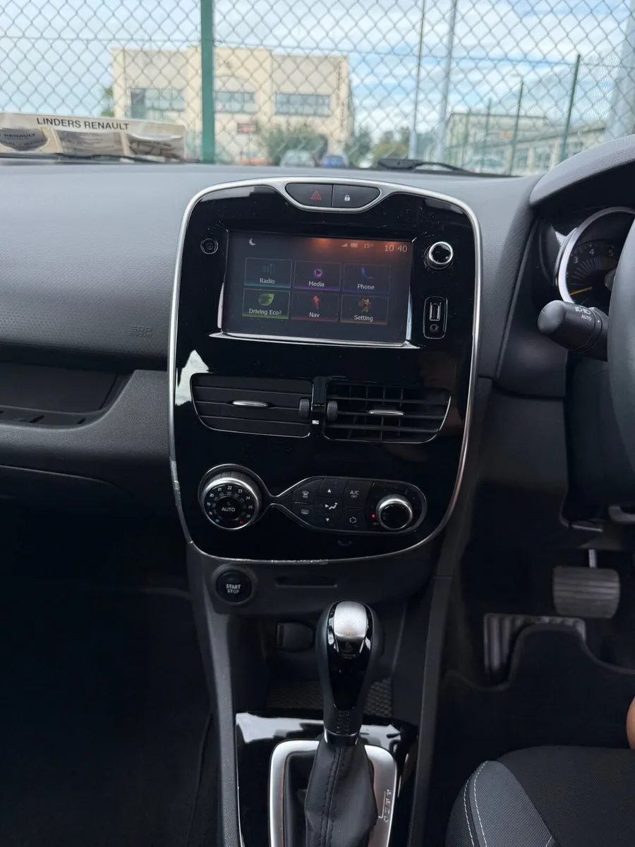 Renault Clio 2016 - Image 3