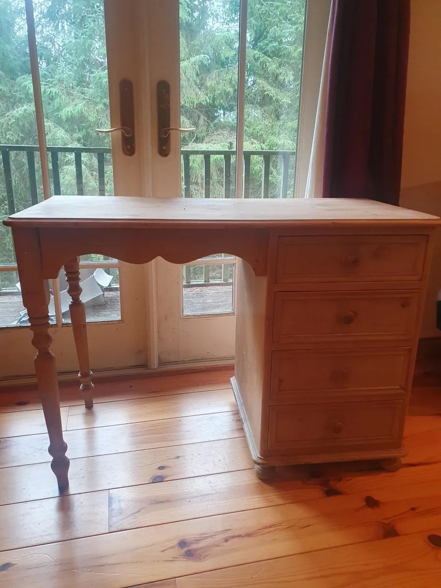 Bedroom dressing table - Image 2