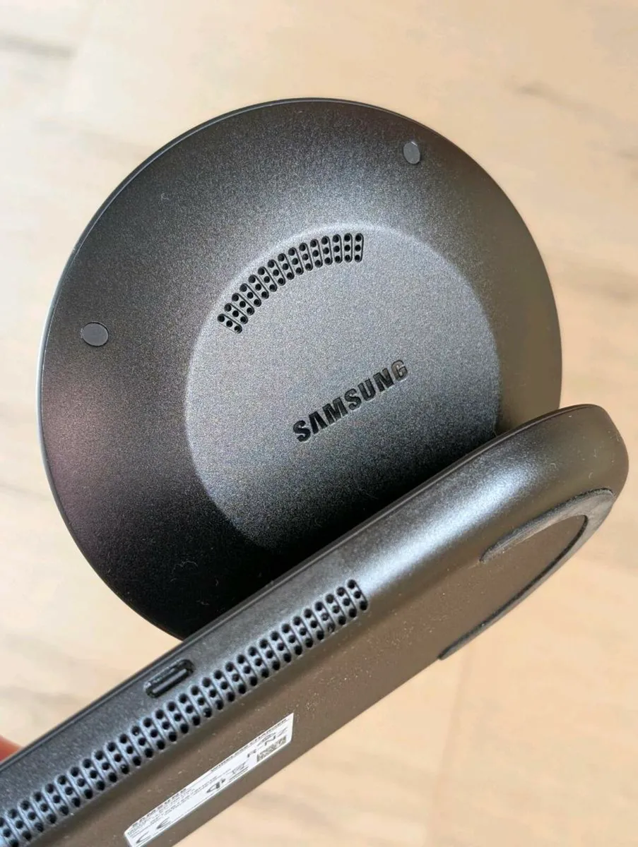 Samsung wireless dual charger - Image 4