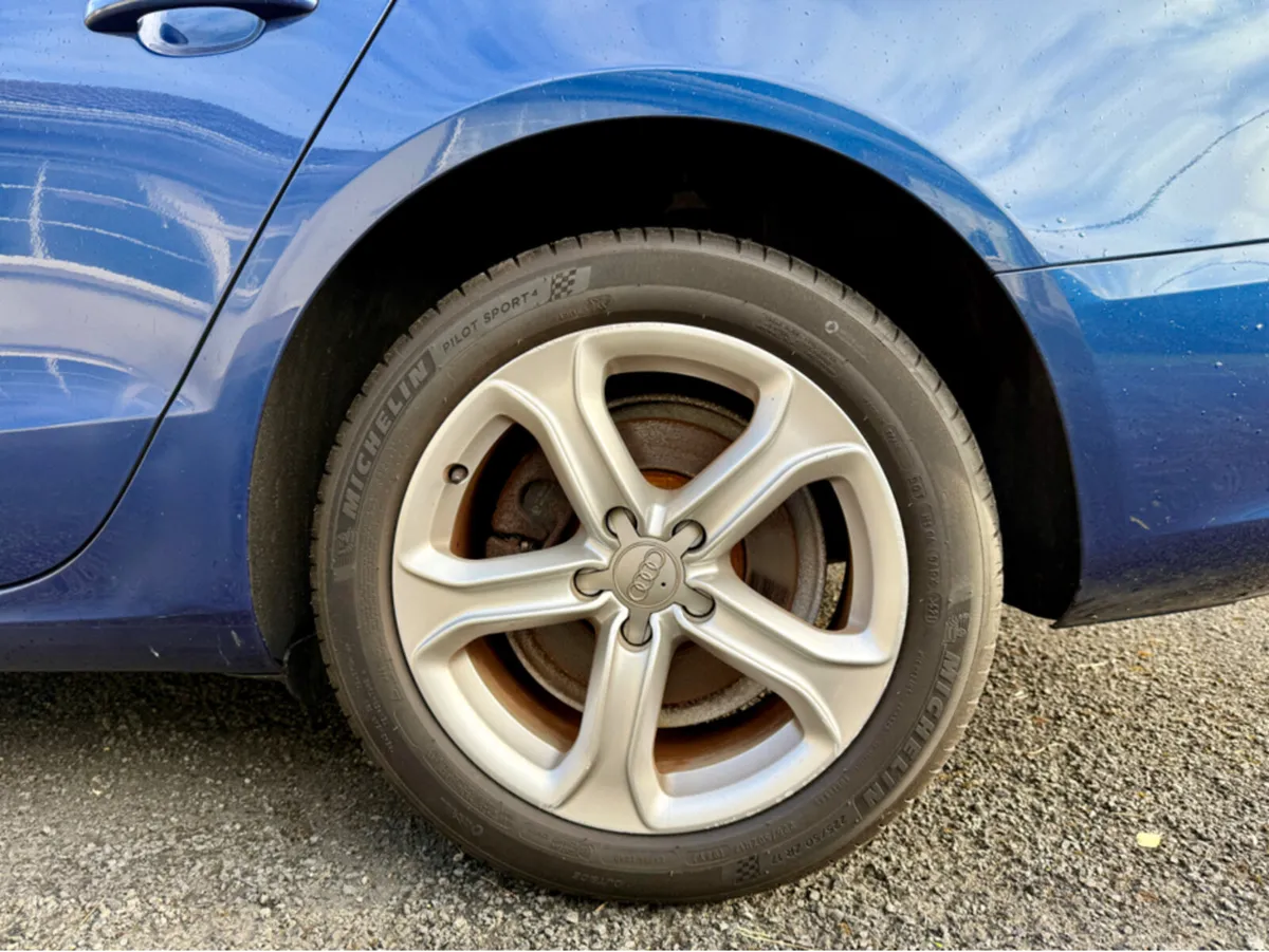 Audi A5 TDI ULTRA SE TECHNIK - Image 4