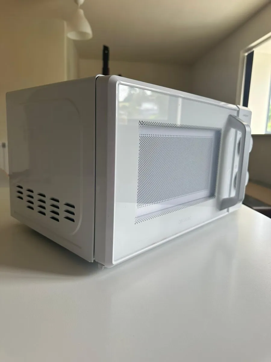 Microwave - Image 2