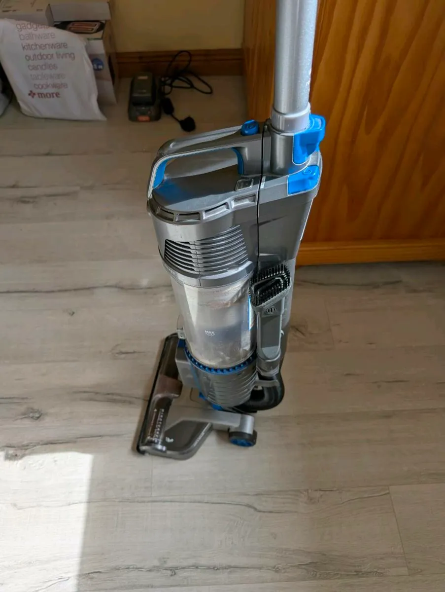 Vax cordless vacuum / hoover - Image 3