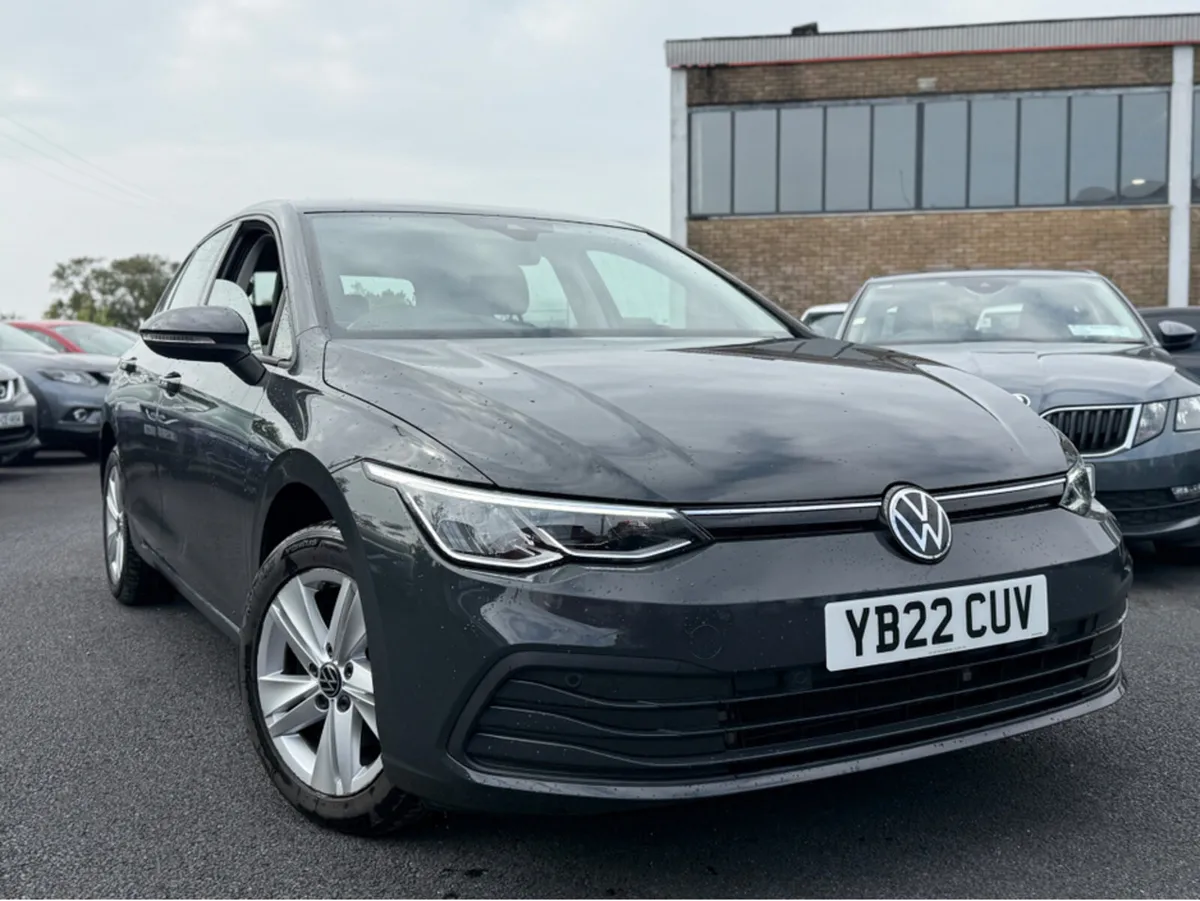 Volkswagen Golf LIFE TDI - Image 2
