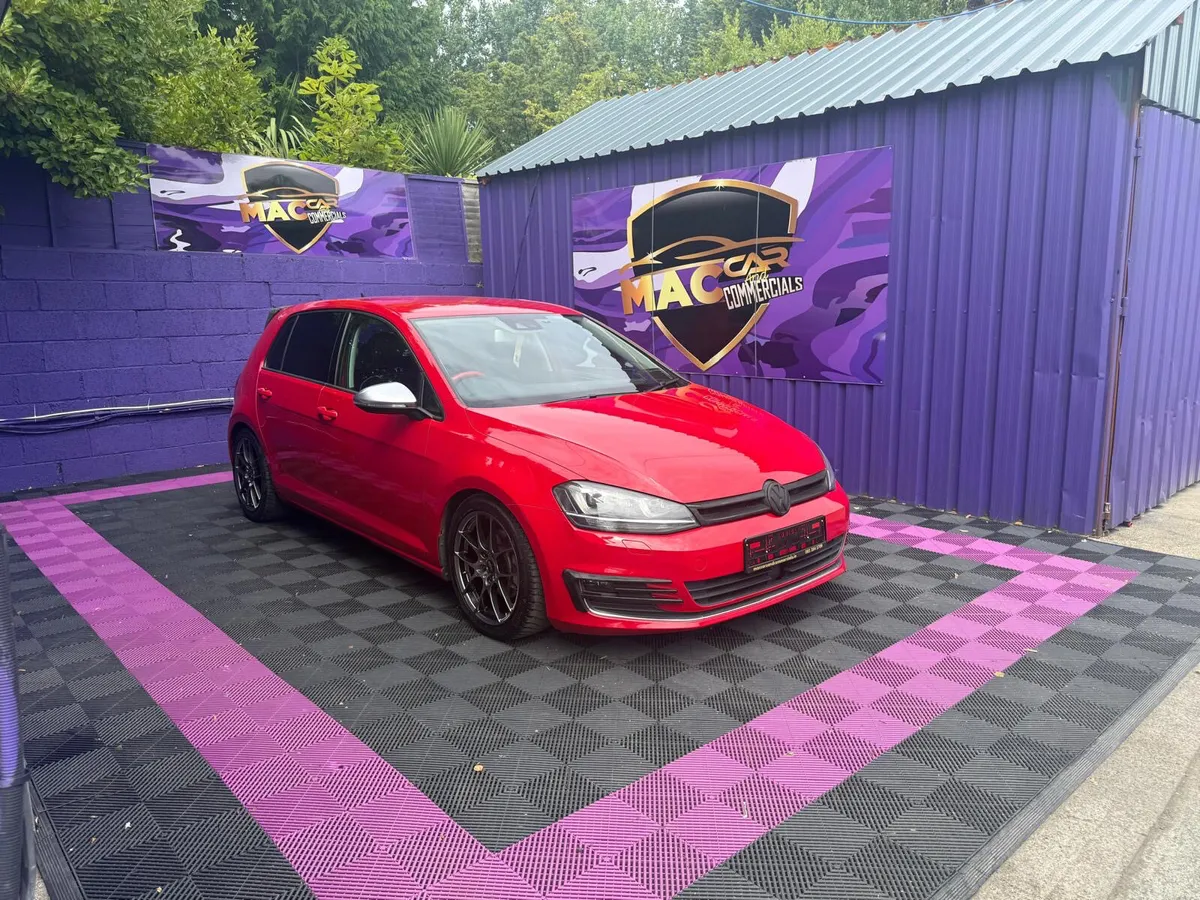 Volkswagen Golf 2014 automatic - Image 1
