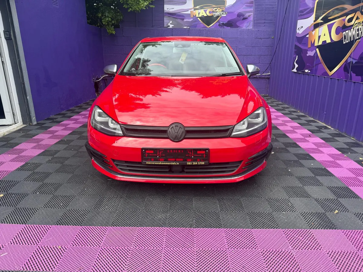 Volkswagen Golf 2014 automatic - Image 2