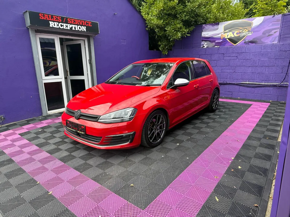 Volkswagen Golf 2014 automatic - Image 3