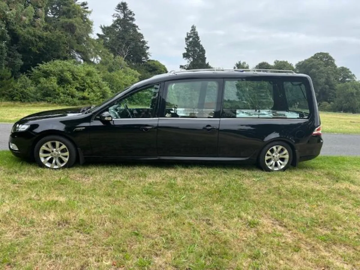 2010 Coleman Milne Ford Mk11 Hearse - Image 2