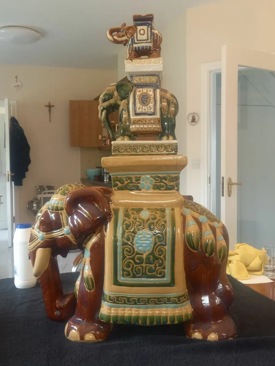 Ceramic elephants - Image 1
