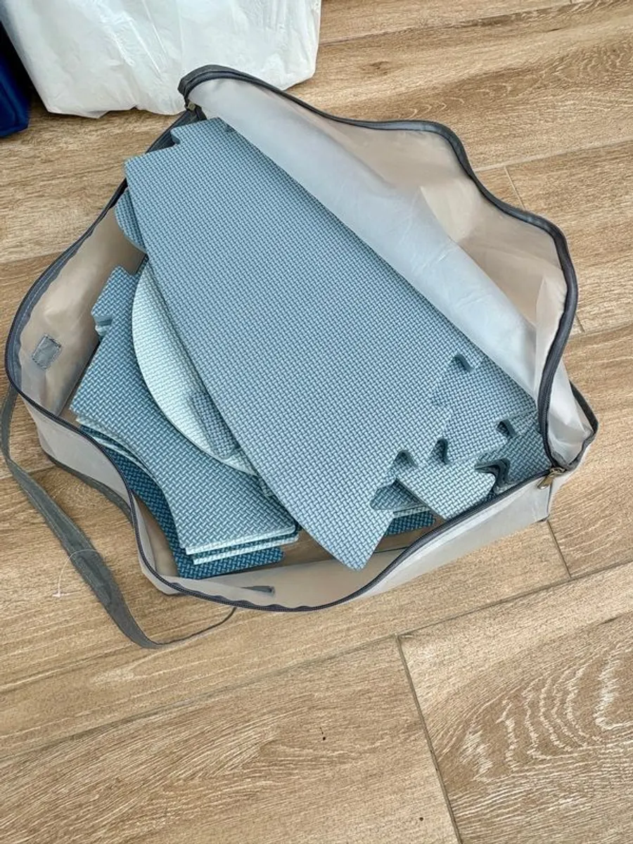Nearly New Travel Cot + Brand New Mattress + Soft Floor Tiles - Image 2