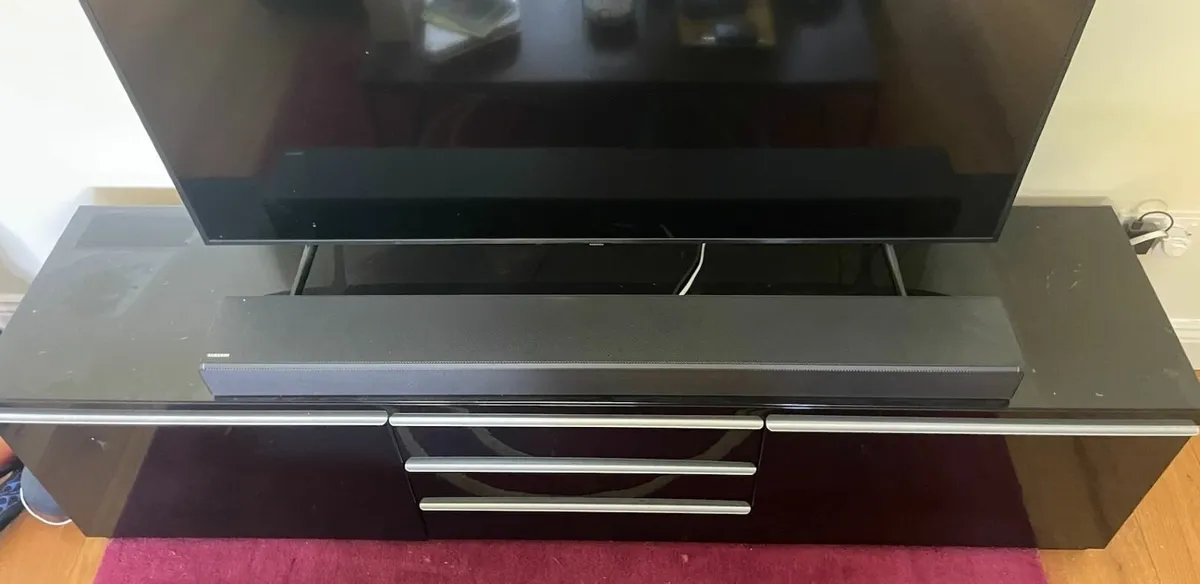 TV Console - Image 2