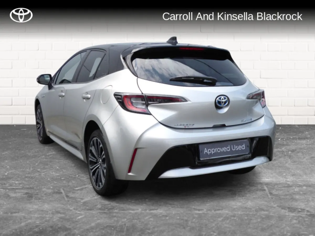 Toyota Corolla Hybrid Luna Sport HB - Image 2