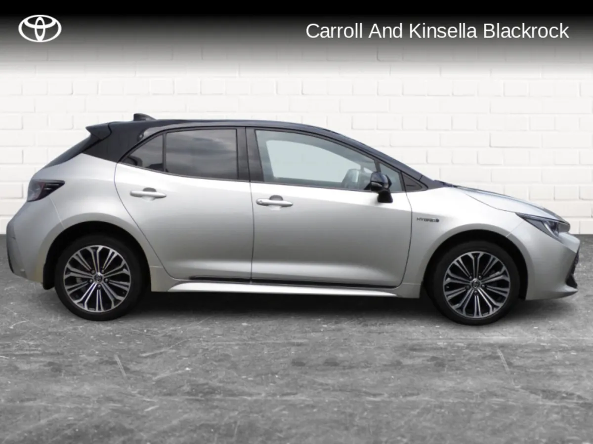 Toyota Corolla Hybrid Luna Sport HB - Image 3