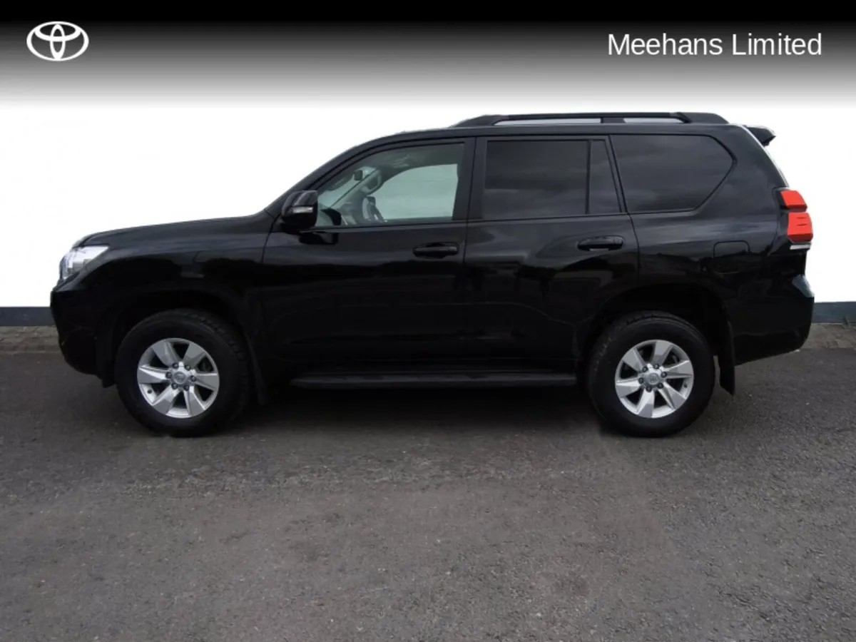 Toyota Land Cruiser LAND CRUISER LWB COMM A/T - Image 3