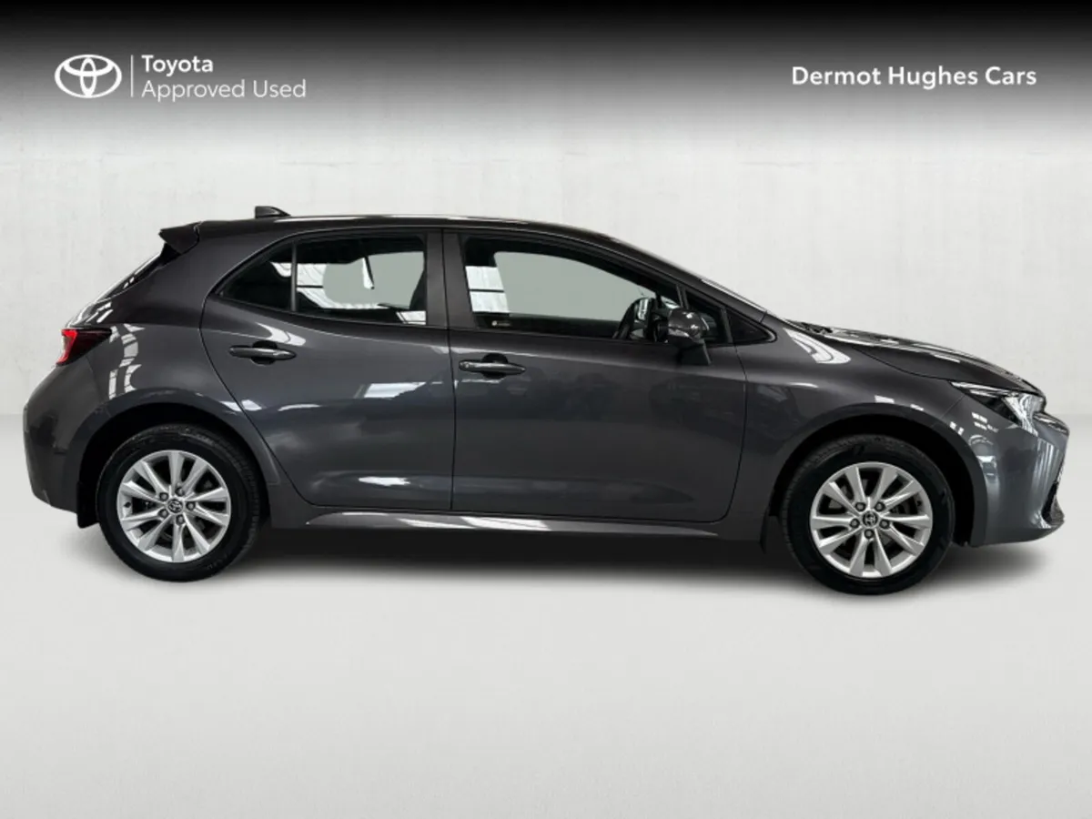 Toyota Corolla HYBRID LUNA H/8 4DR AUTO - Image 3